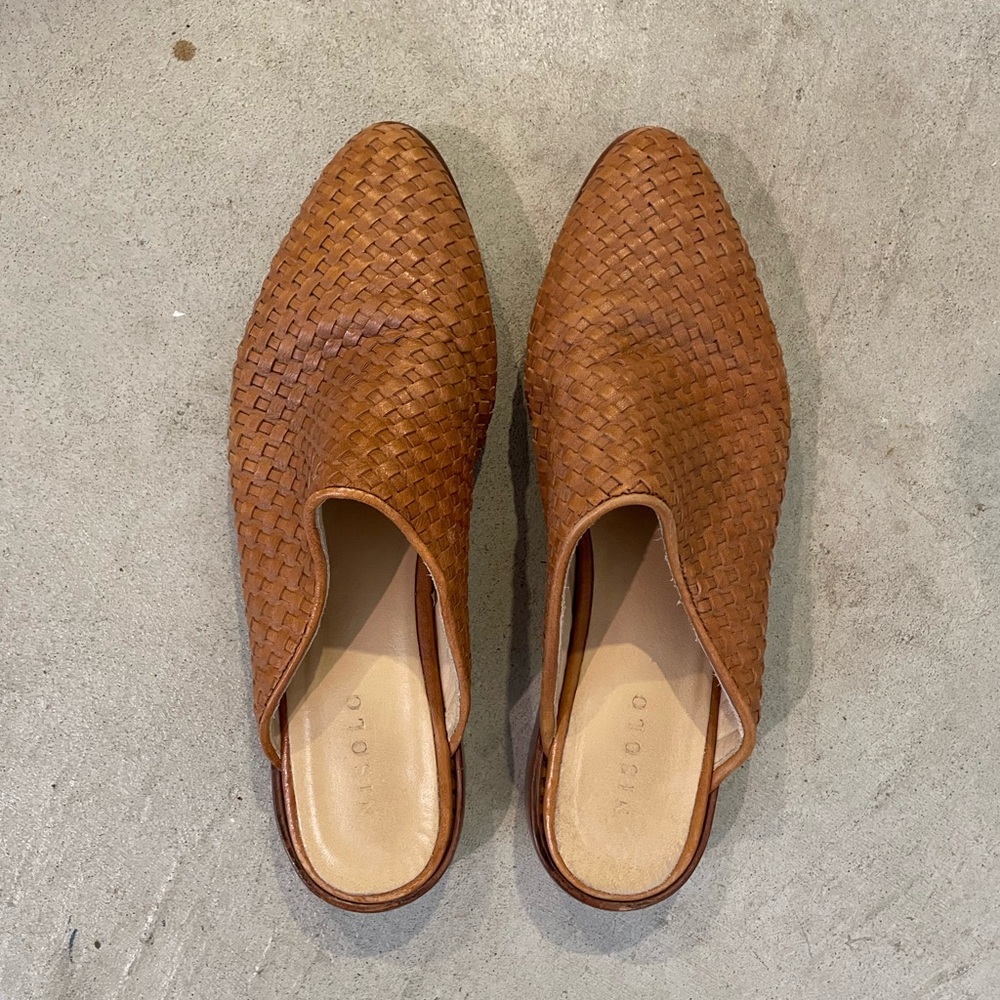 Nisolo Tan Leather Mules with Woven Texture